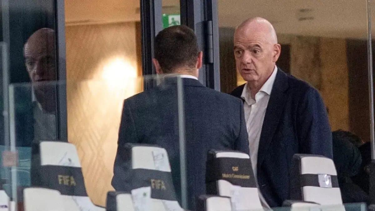 Экс-тренер Японии Окада ушел с поста вице-президента JFA из-за поддержки Инфантино Азиатской конфедерацией: «Действия после событий, связанных с ЧМ, расходятся с моими убеждениями»